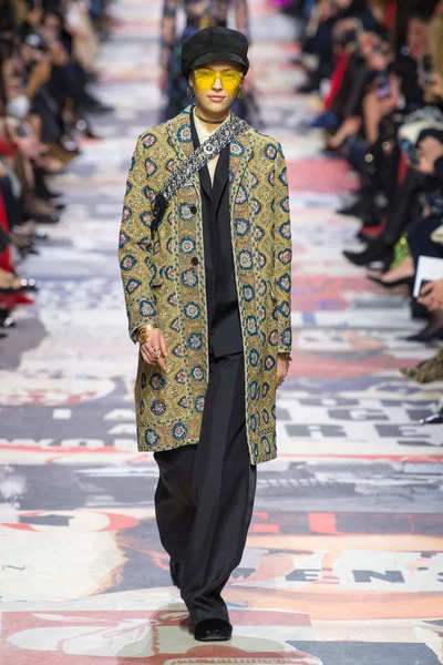 Look 53